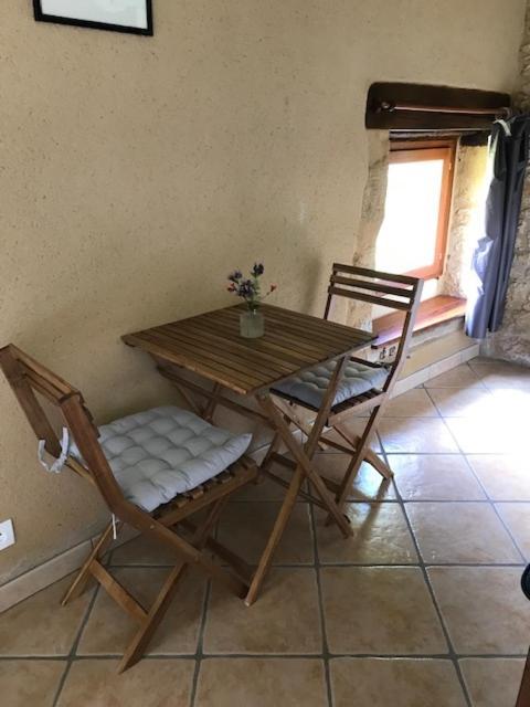 Saint-Amand-de-Coly Chambre D'Hotes Lasserre المظهر الخارجي الصورة