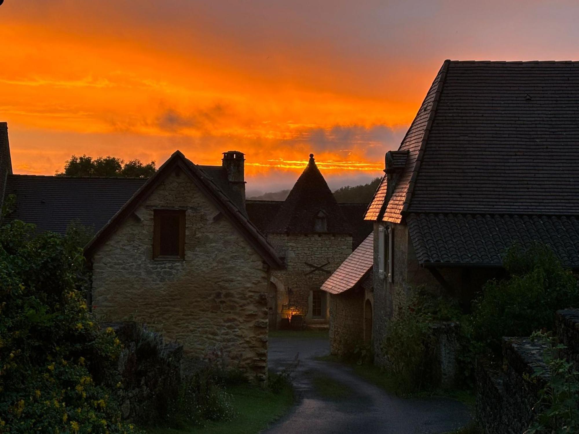Saint-Amand-de-Coly Chambre D'Hotes Lasserre المظهر الخارجي الصورة